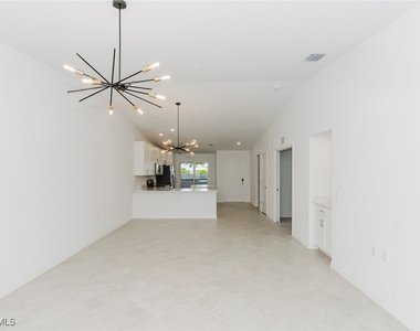 5410 Double Eagle Circle - Photo Thumbnail 20