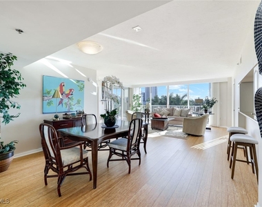 6361 Pelican Bay Boulevard - Photo Thumbnail 5