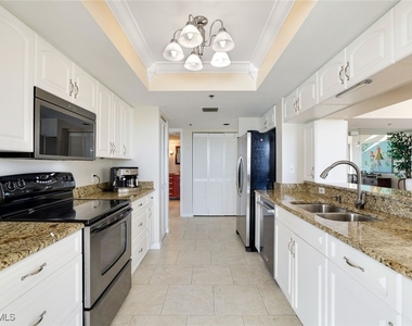 6361 Pelican Bay Boulevard - Photo Thumbnail 3