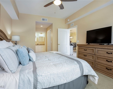 2730 Cypress Trace Circle - Photo Thumbnail 10