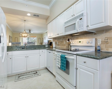 2730 Cypress Trace Circle - Photo Thumbnail 6