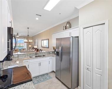 2740 Cypress Trace Circle - Photo Thumbnail 4