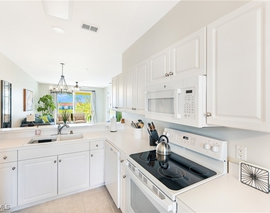 2730 Cypress Trace Circle - Photo Thumbnail 14