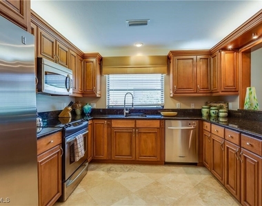 630 95th Avenue N - Photo Thumbnail 11