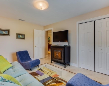 630 95th Avenue N - Photo Thumbnail 14