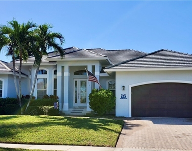 336 Waterleaf Court - Photo Thumbnail 18