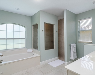 336 Waterleaf Court - Photo Thumbnail 10