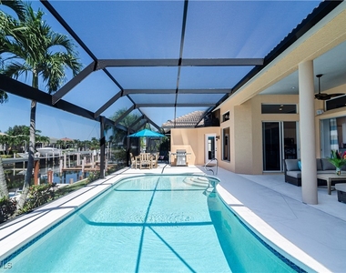 336 Waterleaf Court - Photo Thumbnail 4