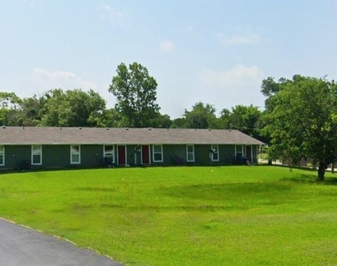 401 N Hwy 95 - Photo Thumbnail 7