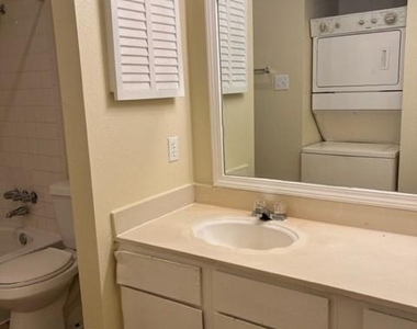 12500 Sandpiper Drive - Photo Thumbnail 2