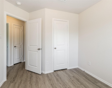 2635 Bouvardia Way - Photo Thumbnail 8