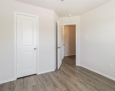 2635 Bouvardia Way - Photo Thumbnail 7