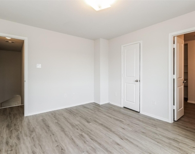 2635 Bouvardia Way - Photo Thumbnail 10