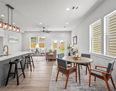 7224 Avenue B - Photo Thumbnail 5