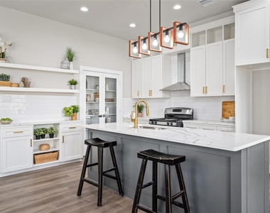 7224 Avenue B - Photo Thumbnail 1