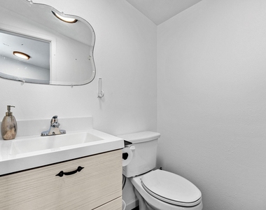 1138 Fannin Street - Photo Thumbnail 12