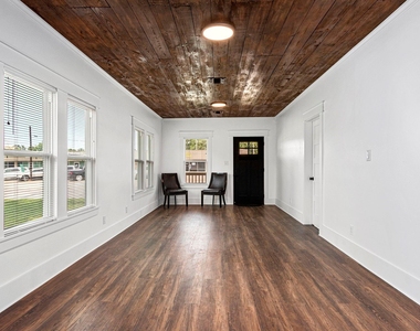 1138 Fannin Street - Photo Thumbnail 6