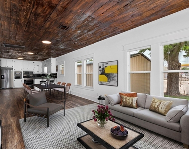 1138 Fannin Street - Photo Thumbnail 2