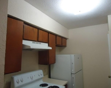 12500 Sandpiper Drive - Photo Thumbnail 3