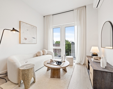 706 East 32nd Street - Photo Thumbnail 1