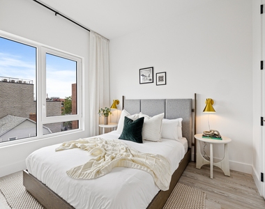 706 East 32nd Street - Photo Thumbnail 4
