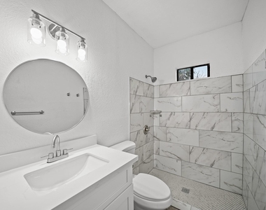 701 28th Street - Photo Thumbnail 5