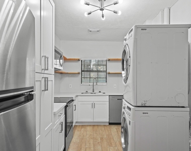 701 28th Street - Photo Thumbnail 2