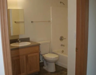 10720 Vancil Rd S - Photo Thumbnail 6