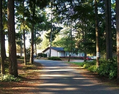 7245 Ne 32nd Ave - Photo Thumbnail 1