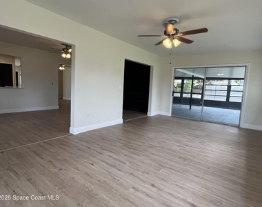 1171 Riviera Drive Ne - Photo Thumbnail 19