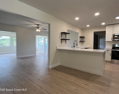 1171 Riviera Drive Ne - Photo Thumbnail 12