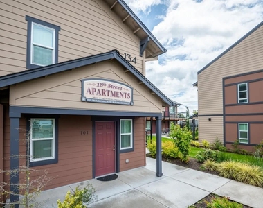 134 N 18th St - Photo Thumbnail 1