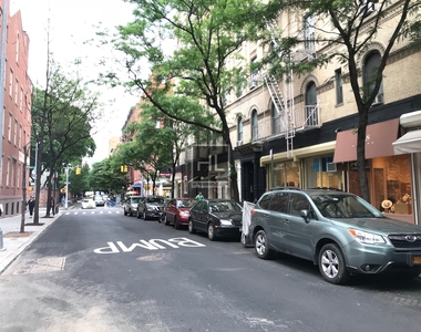 Mott Street - Photo Thumbnail 4