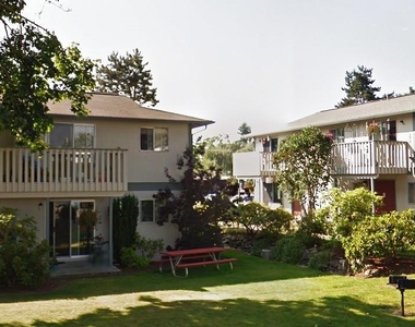 202 Edward Street - Photo Thumbnail 4
