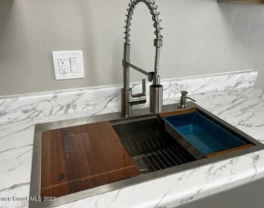 3135 Shady Dell Lane - Photo Thumbnail 7