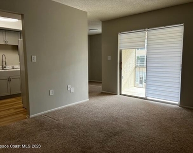 3135 Shady Dell Lane - Photo Thumbnail 1