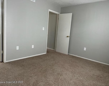 3135 Shady Dell Lane - Photo Thumbnail 12