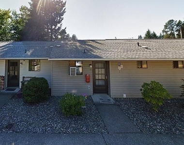 1100 N 12th Street - Photo Thumbnail 3
