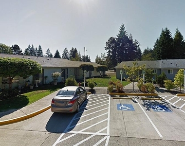 1100 N 12th Street - Photo Thumbnail 4