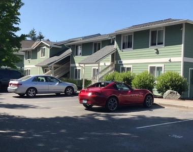 486 S Norris St - Photo Thumbnail 3