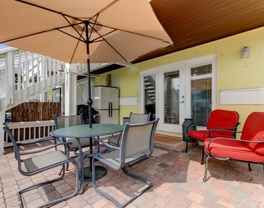 5092 Beach Drive Se - Photo Thumbnail 18