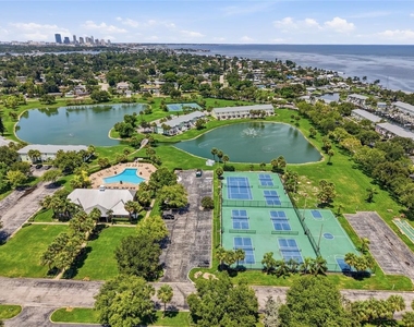 5092 Beach Drive Se - Photo Thumbnail 49