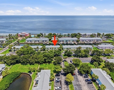 5092 Beach Drive Se - Photo Thumbnail 14