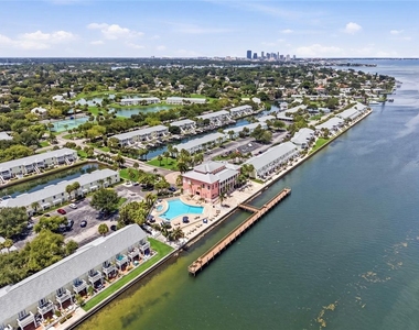5092 Beach Drive Se - Photo Thumbnail 36