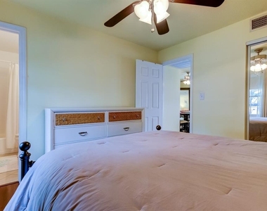 5092 Beach Drive Se - Photo Thumbnail 15