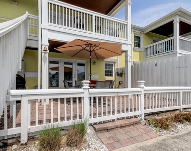 5092 Beach Drive Se - Photo Thumbnail 2