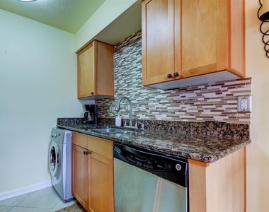 5092 Beach Drive Se - Photo Thumbnail 11