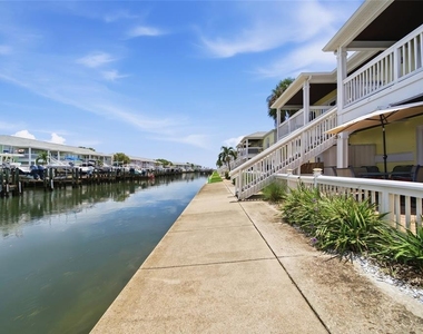 5092 Beach Drive Se - Photo Thumbnail 32
