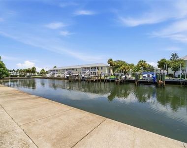 5092 Beach Drive Se - Photo Thumbnail 31