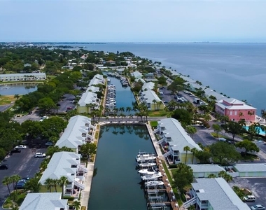 5092 Beach Drive Se - Photo Thumbnail 24